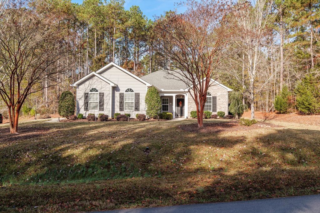 Photo of 214 Sunflower Circle, McCormick, SC 29835 (MLS # 549702)