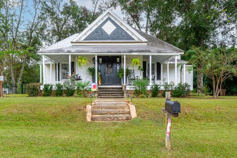 Photo of 414 Penn Street, Edgefield, SC 29824 (MLS # 547610)