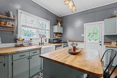 Tiny photo for 414 Penn Street, Edgefield, SC 29824 (MLS # 547610)