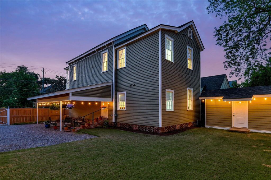 Photo of 416 3rd Street, Augusta, GA 30901 (MLS # 555065)