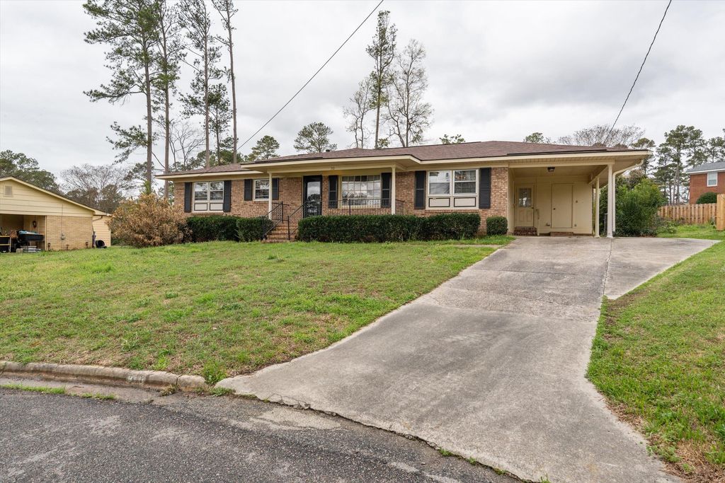 Photo of 310 Indian Trail Court, Augusta, GA 30907 (MLS # 553259)