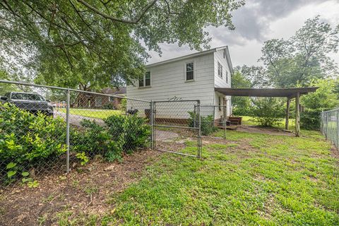 Tiny photo for 423 Columbia Road, Edgefield, SC 29824 (MLS # 543866)