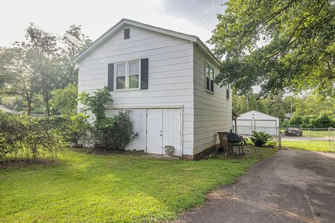 Tiny photo for 423 Columbia Road, Edgefield, SC 29824 (MLS # 543866)
