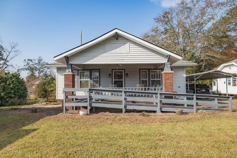 Photo of 727 Harvey Street, Millen, GA 30442 (MLS # 550274)