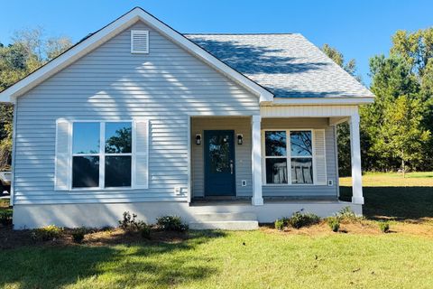 Photo of 200 Cathy Way, Lincolnton, GA 30817 (MLS # 547454) Photo of 200 Cathy Way, Lincolnton, GA 30817 (MLS # 547454)