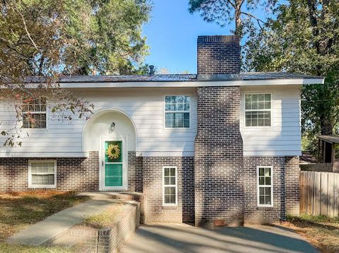 Photo of 618 Walnut Street, Millen, GA 30442 (MLS # 548666)