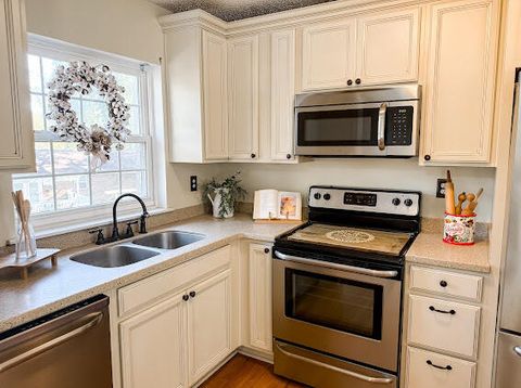 Tiny photo for 618 Walnut Street, Millen, GA 30442 (MLS # 548666)