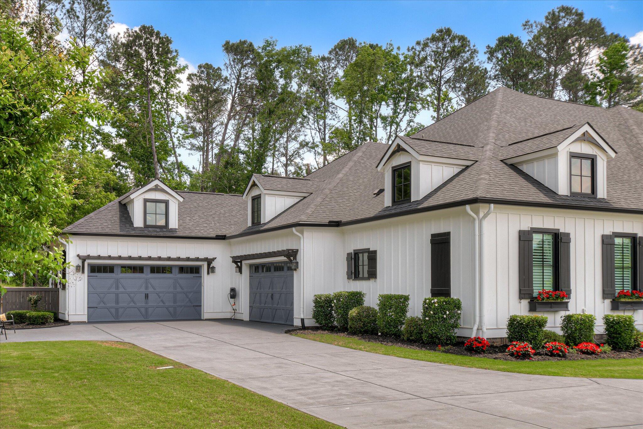 3121 CARILLON Way