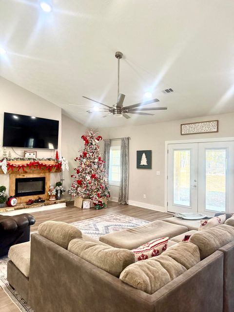 Tiny photo for 169 E Sheppard Street, Stapleton, GA 30823 (MLS # 549574)