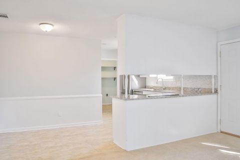 Tiny photo for 3658 Marlboro Street, Martinez, GA 30907 (MLS # 550733)