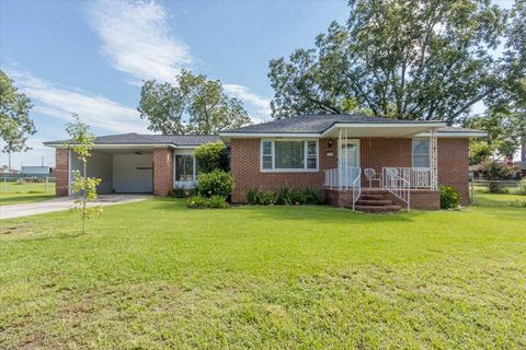 Photo of 3613 Lake Shore Drive, Martinez, GA 30907 (MLS # 545990) Photo of 3613 Lake Shore Drive, Martinez, GA 30907 (MLS # 545990)