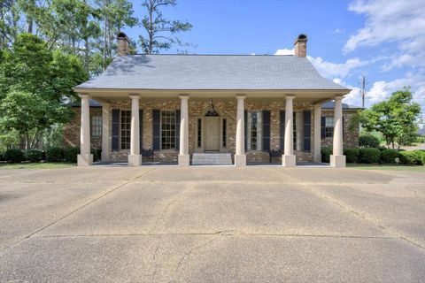 Photo of 3071 Walton Way, Augusta, GA 30909 (MLS # 541932)