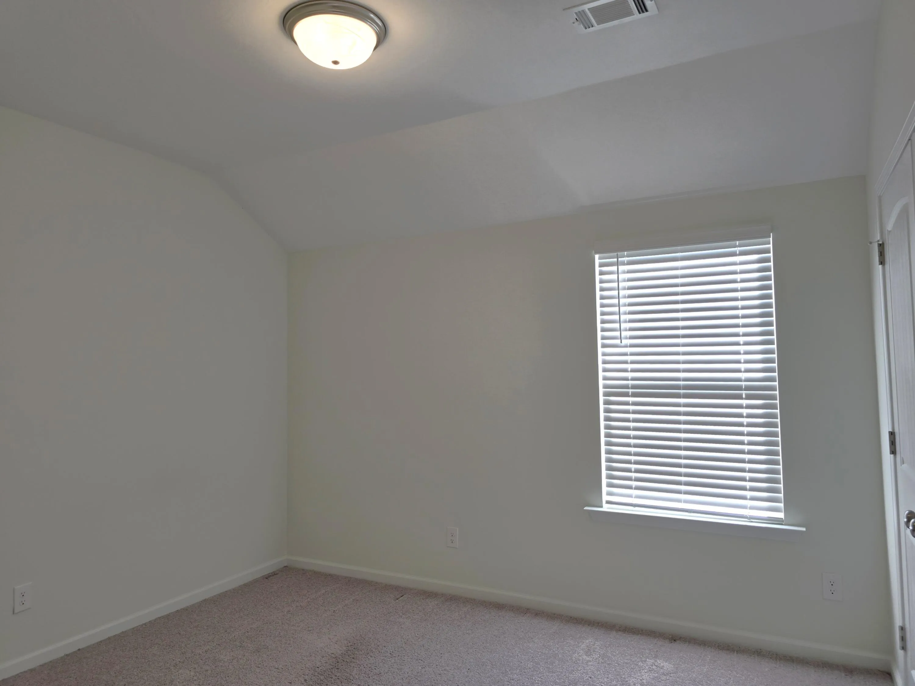 Aiken, South Carolina 29803, United States, 4 Bedrooms Bedrooms, ,3 BathroomsBathrooms,Residential,Active,231535