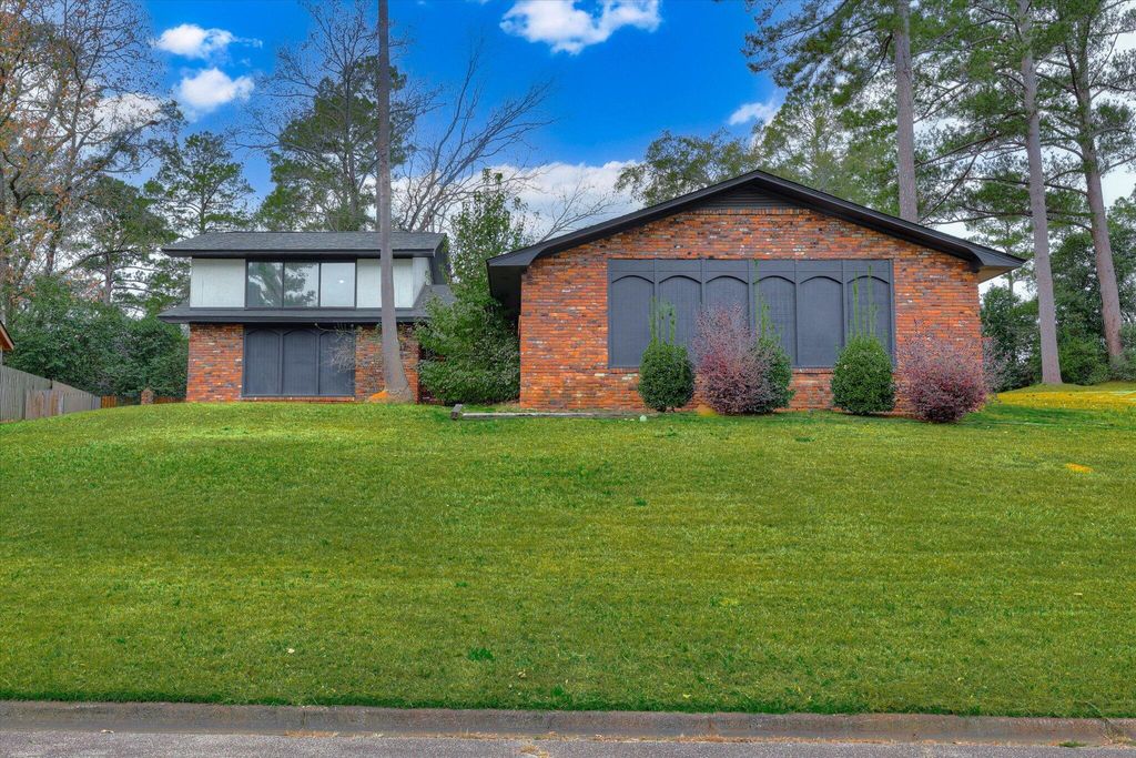 Photo of 1211 Wood Valley Road, Augusta, GA 30909 (MLS # 549958)