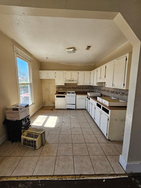 Tiny photo for 313 Ellis Street, Augusta, GA 30901 (MLS # 530448)