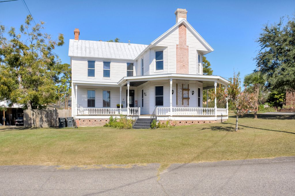 Photo for 401 W Forest Avenue, North Augusta, SC 29841 (MLS # 548538)
