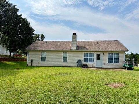 Tiny photo for 4661 Turning Leaf Drive, Gillsville, GA 30543 (MLS # 546536)