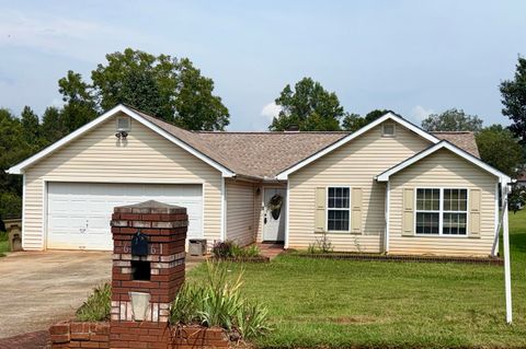 Tiny photo for 4661 Turning Leaf Drive, Gillsville, GA 30543 (MLS # 546536)
