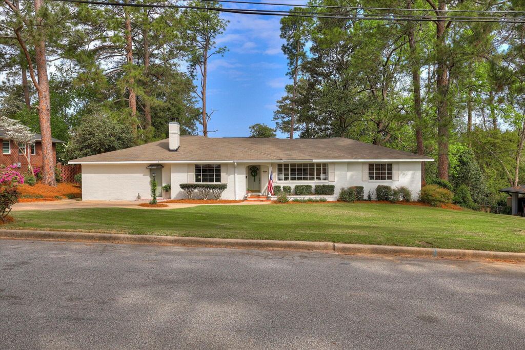 Photo of 2231 Huntington Road, Augusta, GA 30904 (MLS # 555096)