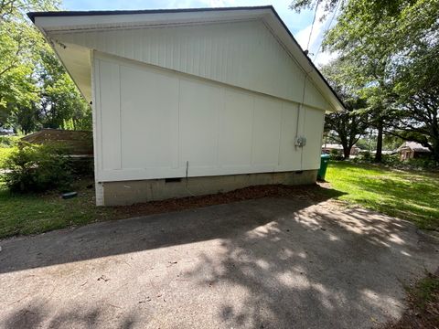 Tiny photo for 865 Clements Street, Thomson, GA 30824 (MLS # 543304)