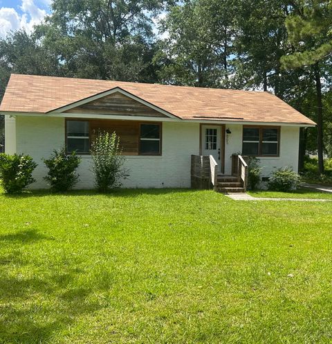 Photo of 865 Clements Street, Thomson, GA 30824 (MLS # 543304) Photo of 865 Clements Street, Thomson, GA 30824 (MLS # 543304)