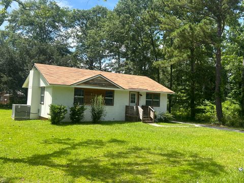 Tiny photo for 865 Clements Street, Thomson, GA 30824 (MLS # 543304)