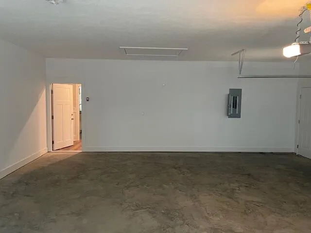 Aiken, South Carolina 29803, United States, 4 Bedrooms Bedrooms, ,3 BathroomsBathrooms,Residential,Active,140902