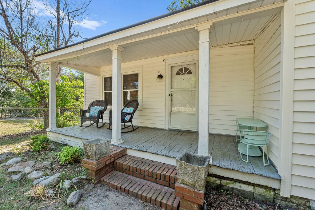 Photo of 647 Hobbs Mill Road, Dearing, GA 30808 (MLS # 555013)