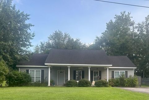 Photo of 354 King Street, Thomson, GA 30824 (MLS # 546327)
