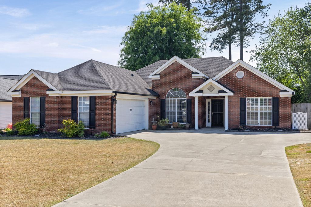 Photo of 175 Cottonwood Court, North Augusta, SC 29860 (MLS # 554609)