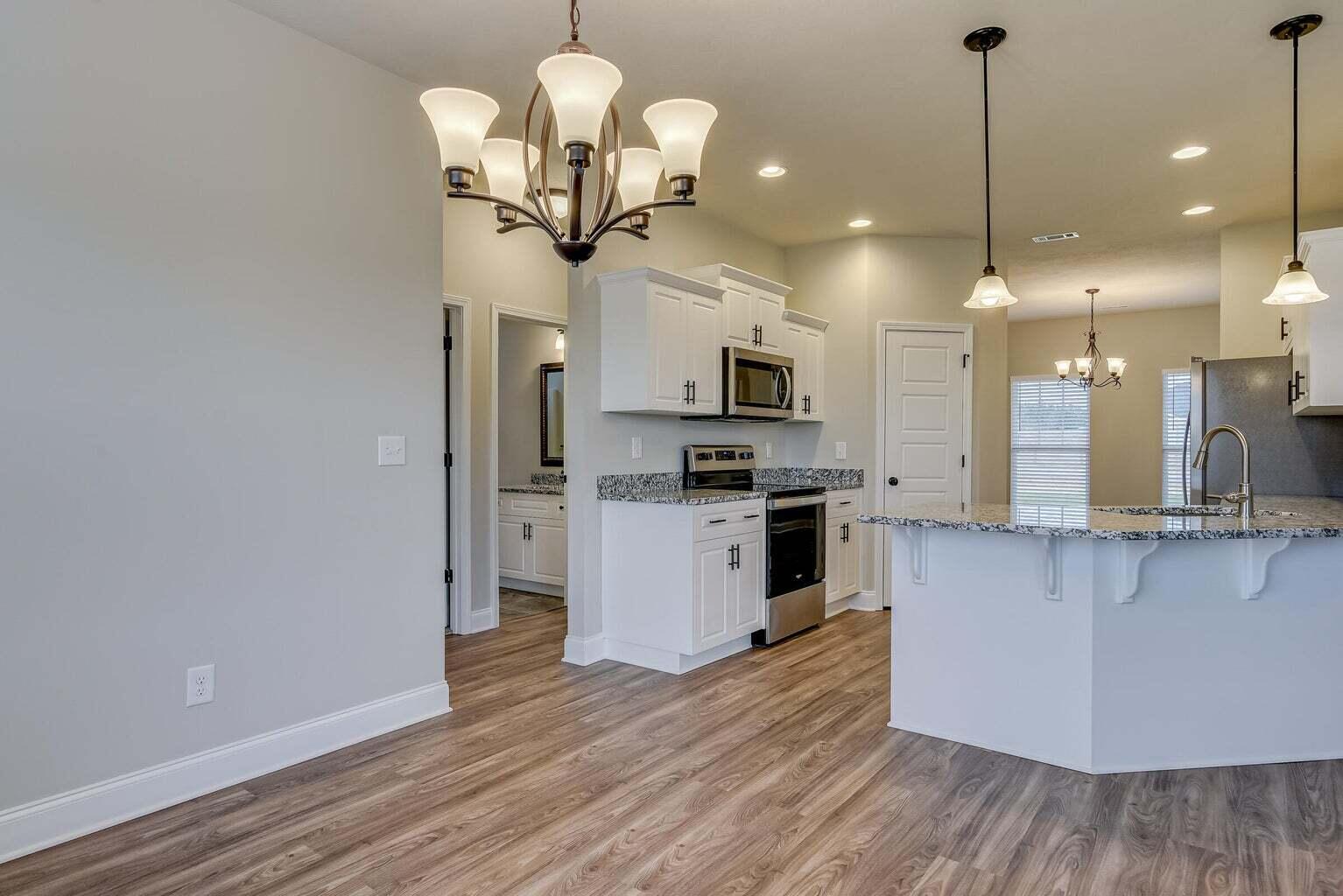 123 Willow Oak Circle