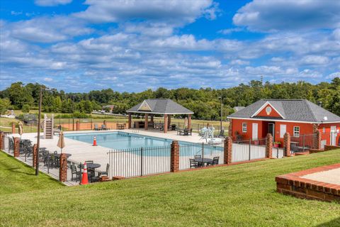 Tiny photo for 973 Windmill Parkway, Evans, GA 30809 (MLS # 550252)