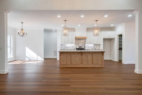 Tiny photo for 126 Elliot Circle, McCormick, SC 29835 (MLS # 547571)