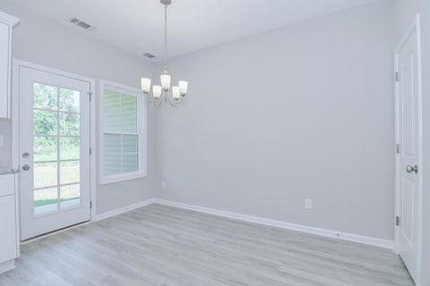 Tiny photo for 103 Constitution Circle Drive, Washington, GA 30673 (MLS # 545654)