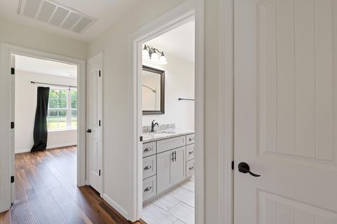 Tiny photo for 11 Summerfield Court, Trenton, SC 29847 (MLS # 543339)