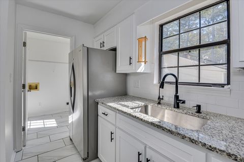 Tiny photo for 350 Marshall Street, Martinez, GA 30907 (MLS # 548506)
