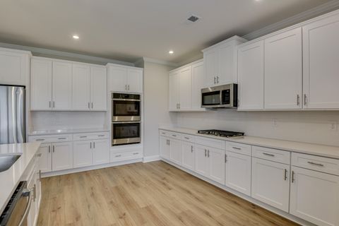 Tiny photo for 8 Belfast Court, North Augusta, SC 29860 (MLS # 542953)