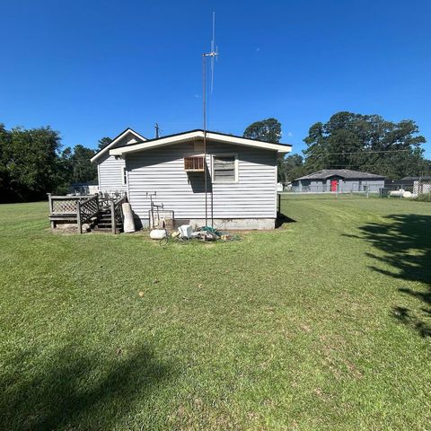 Tiny photo for 152 Martin L King Boulevard, Wadley, GA 30477 (MLS # 546498)