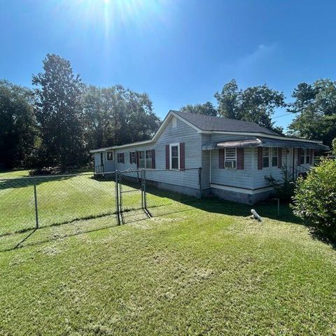 Tiny photo for 152 Martin L King Boulevard, Wadley, GA 30477 (MLS # 546498)