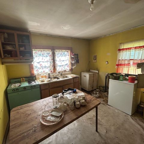 Tiny photo for 152 Martin L King Boulevard, Wadley, GA 30477 (MLS # 546498)