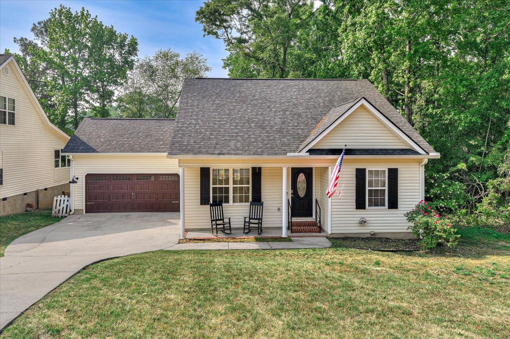 Photo of 1975 Shoreline Drive, Grovetown, GA 30813 (MLS # 554954)