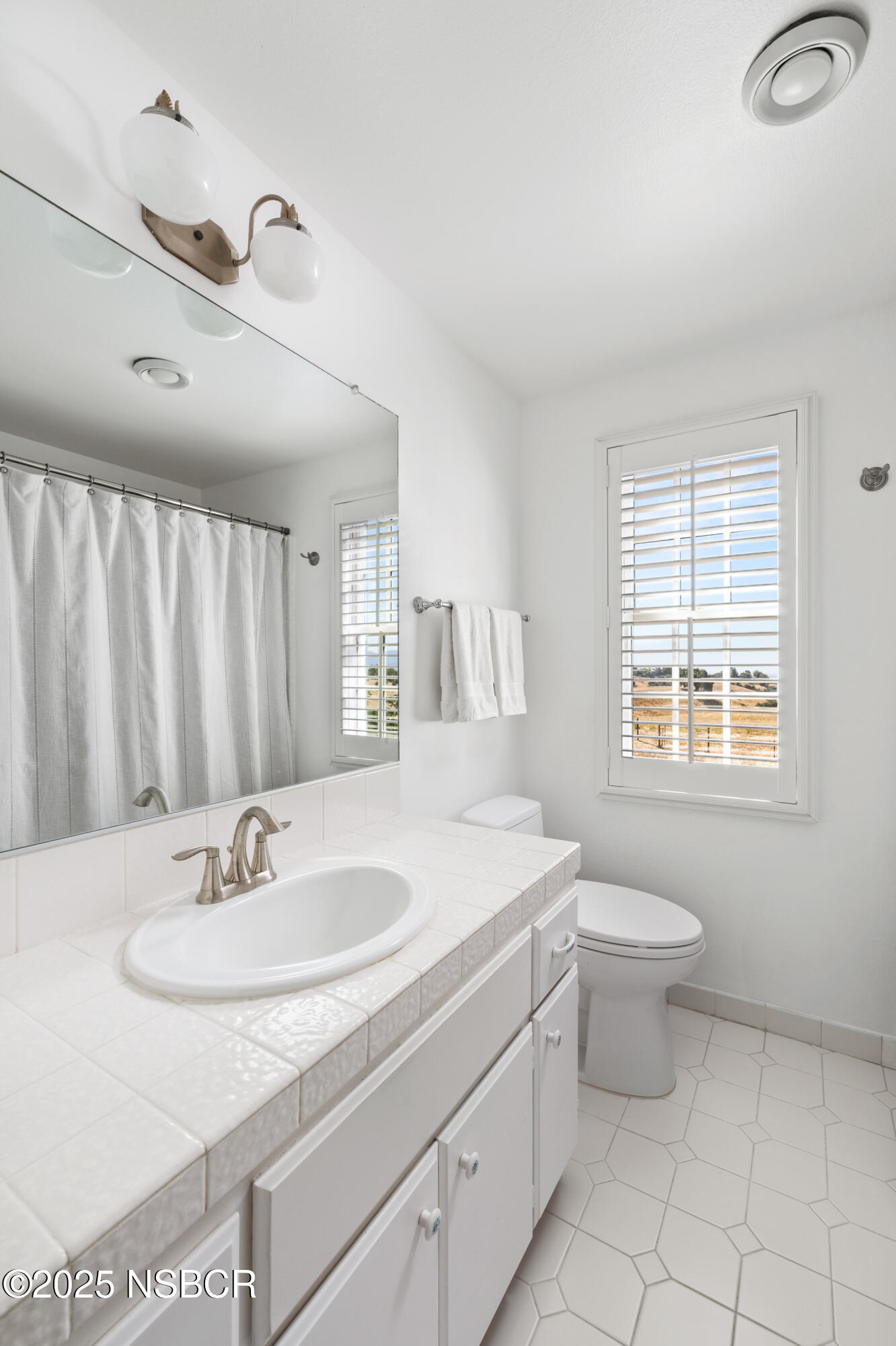 Santa Ynez, California 93460, United States, 3 Bedrooms Bedrooms, ,4 BathroomsBathrooms,Residential,Active,198675