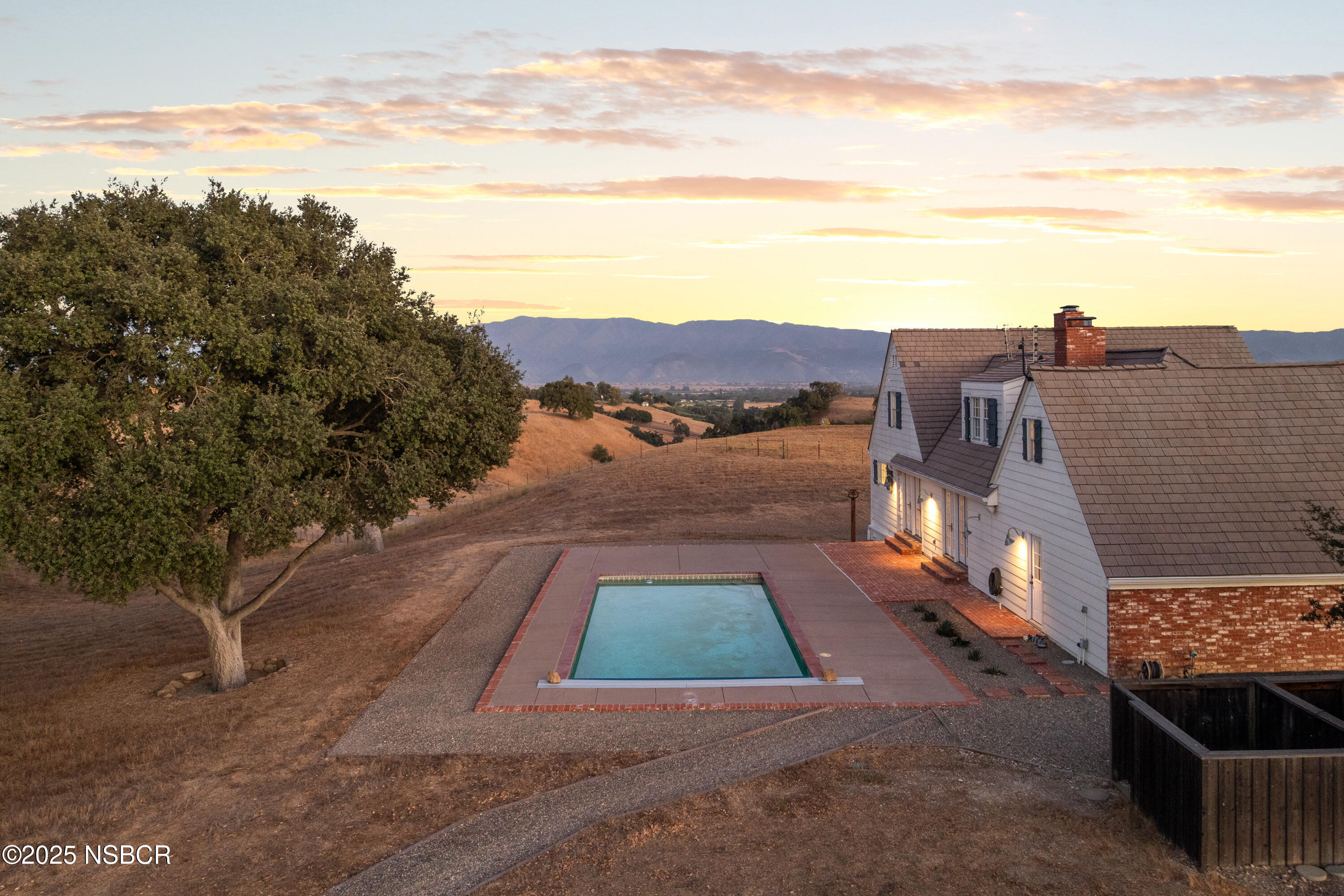 Santa Ynez, California 93460, United States, 3 Bedrooms Bedrooms, ,4 BathroomsBathrooms,Residential,Active,198675