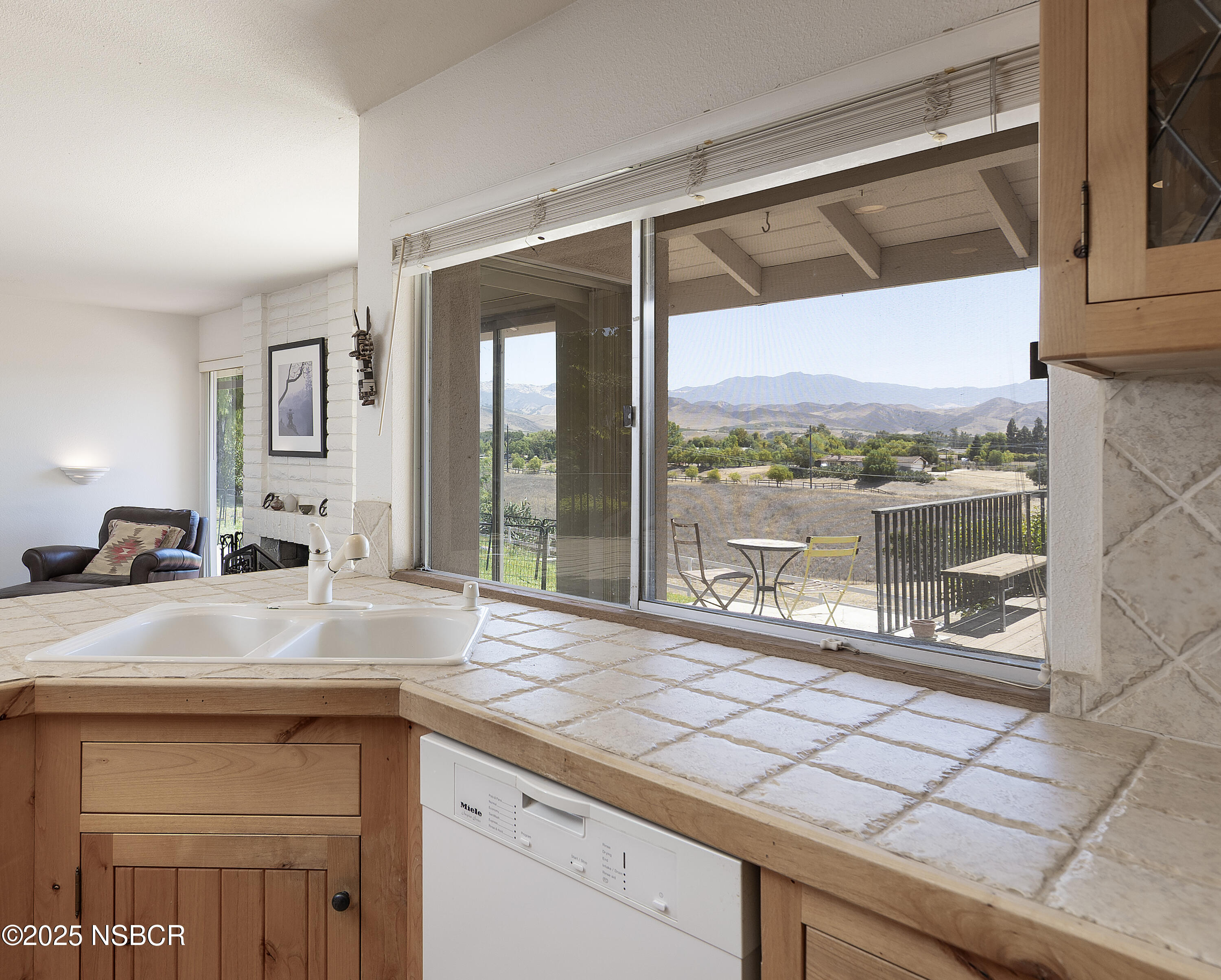 Santa Ynez, California 93460, United States, 3 Bedrooms Bedrooms, ,2 BathroomsBathrooms,Residential,Pending,165970