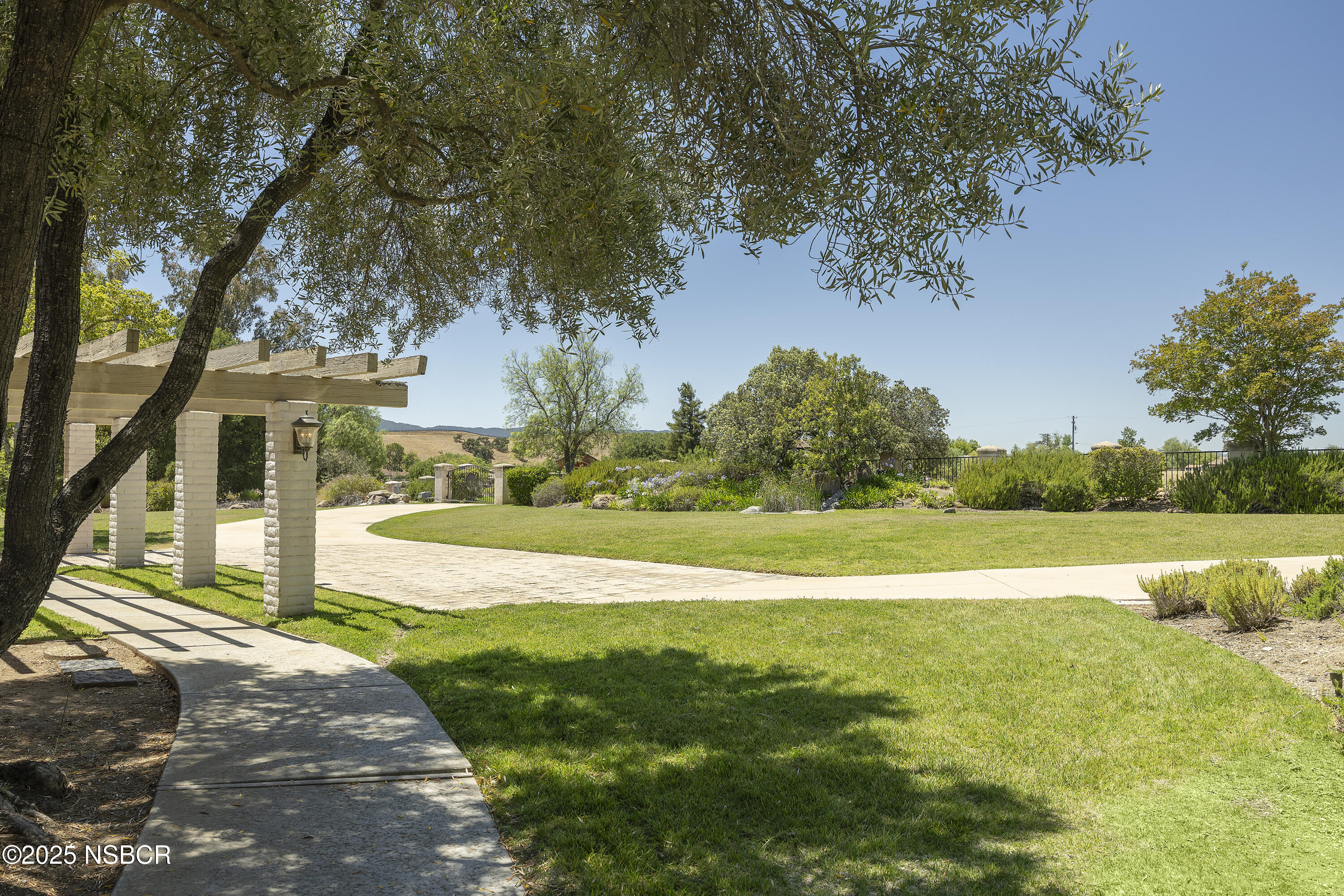 Santa Ynez, California 93460, United States, 3 Bedrooms Bedrooms, ,2 BathroomsBathrooms,Residential,Pending,165970