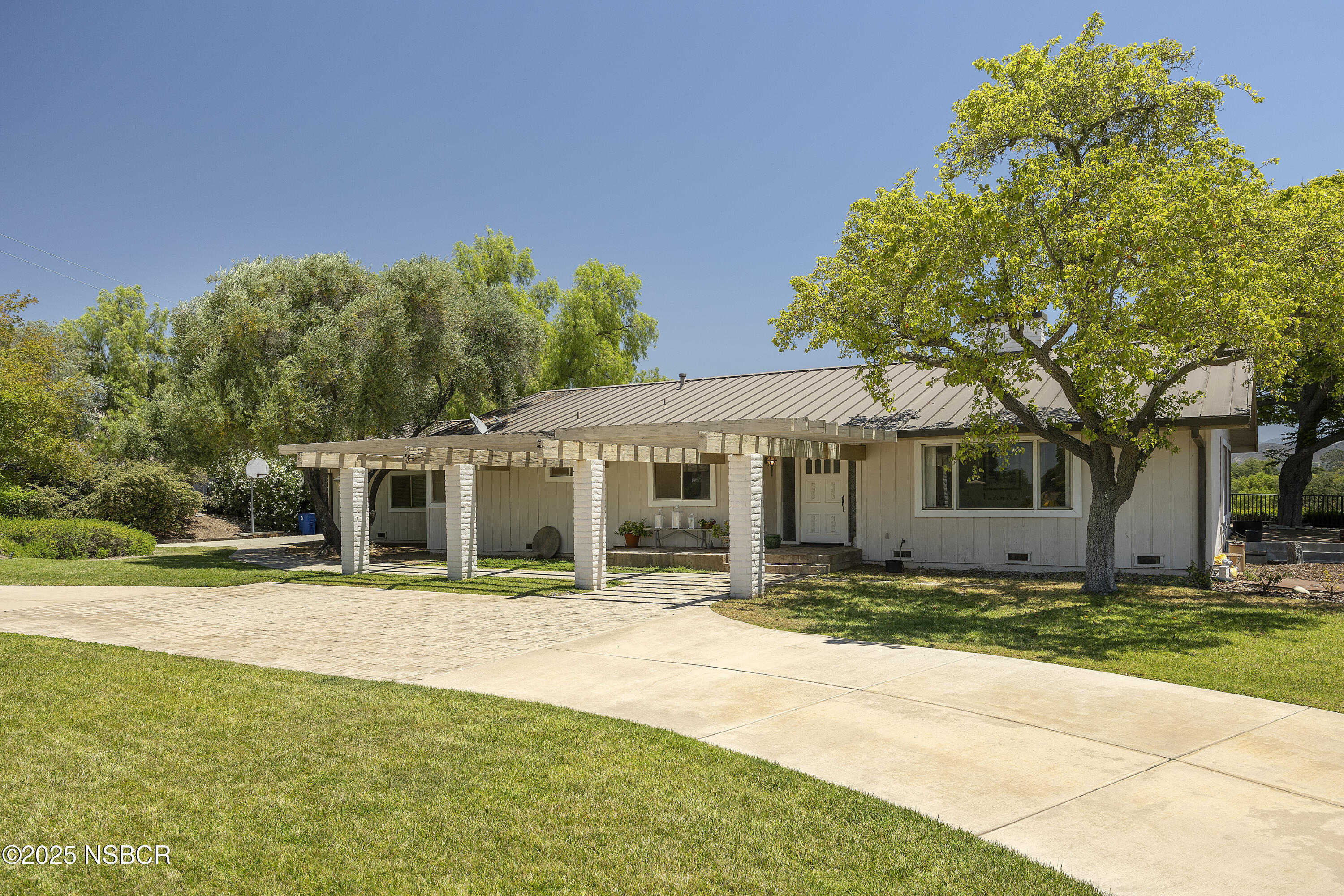 Santa Ynez, California 93460, United States, 3 Bedrooms Bedrooms, ,2 BathroomsBathrooms,Residential,Pending,165970