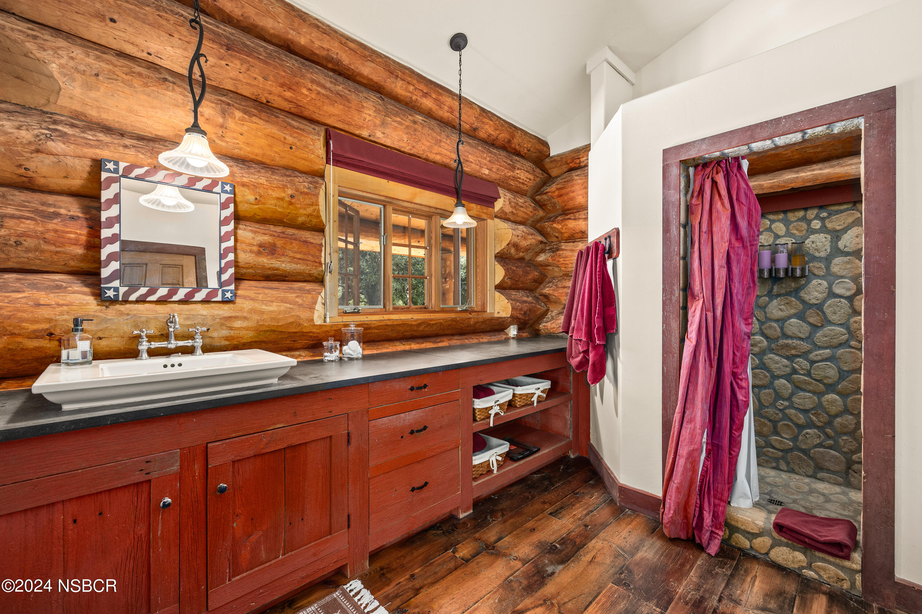 Lompoc, California 93436, United States, 3 Bedrooms Bedrooms, ,3 BathroomsBathrooms,Residential,Active,48651