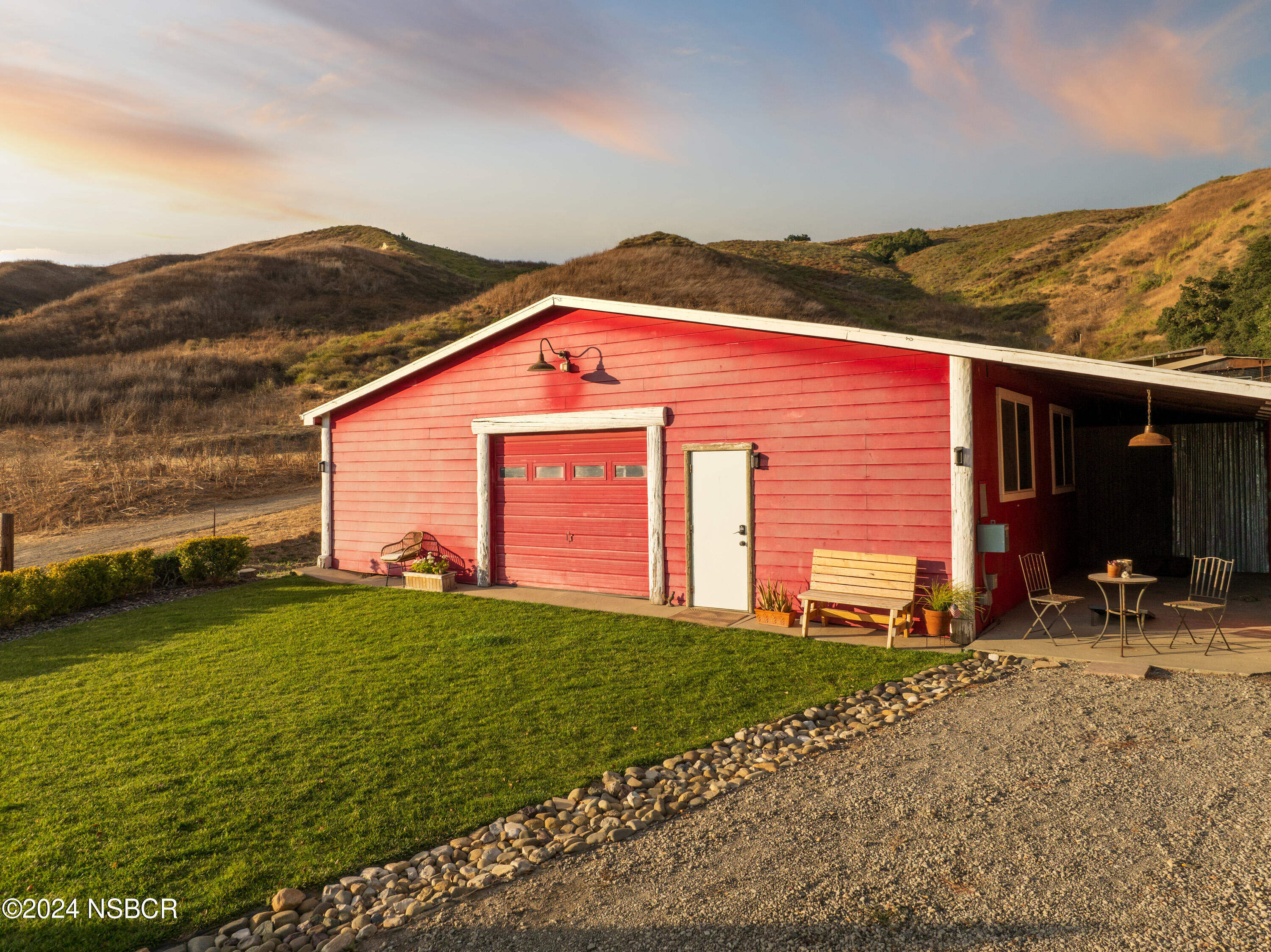 Lompoc, California 93436, United States, 3 Bedrooms Bedrooms, ,3 BathroomsBathrooms,Residential,Active,48651