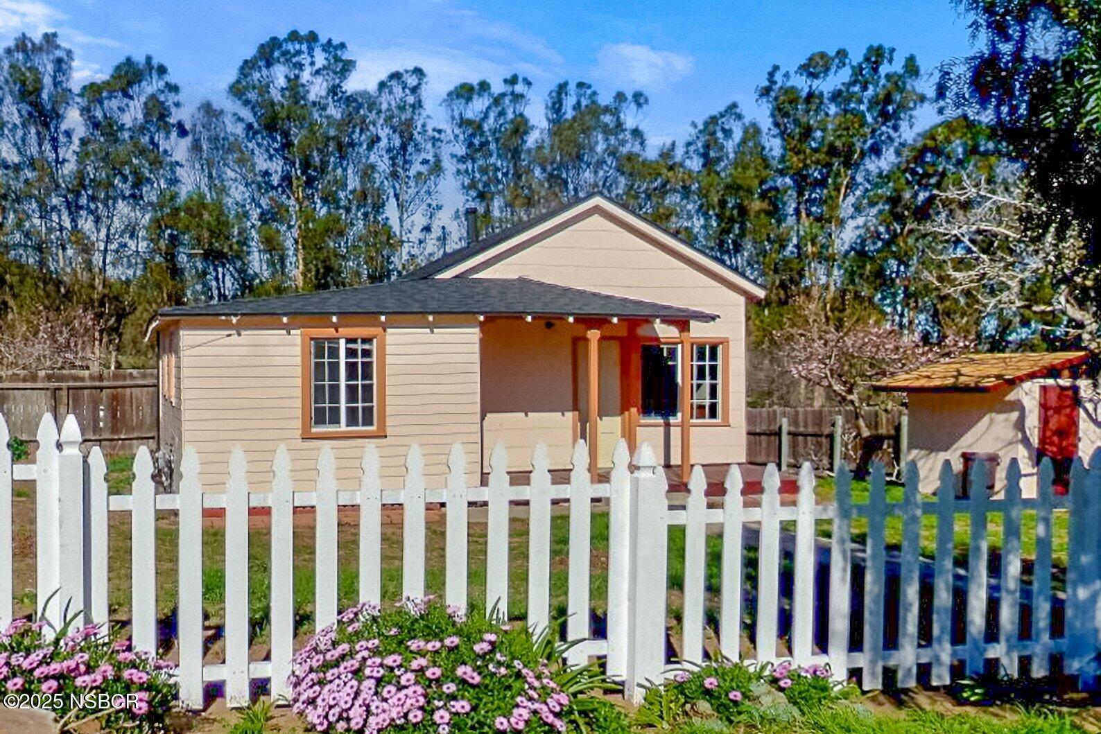 Lompoc, California 93436, United States, 4 Bedrooms Bedrooms, ,3 BathroomsBathrooms,Residential,Active,171348