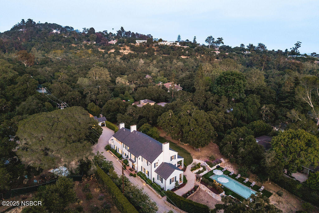 Santa Barbara, California 93105, United States, 5 Bedrooms Bedrooms, ,4 BathroomsBathrooms,Residential,Active,153749